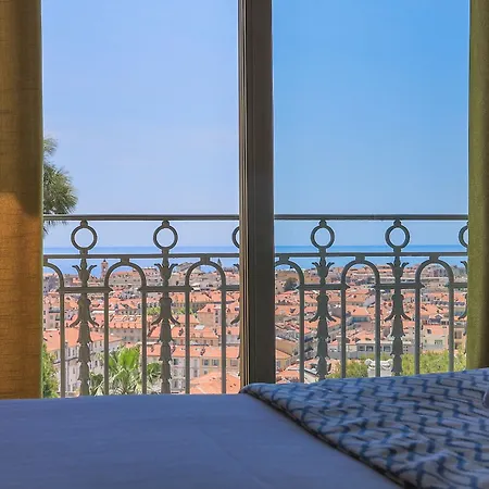 Petit Palais Отель 4*